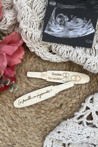 Test de grossesse en bois personnalisé | Texte