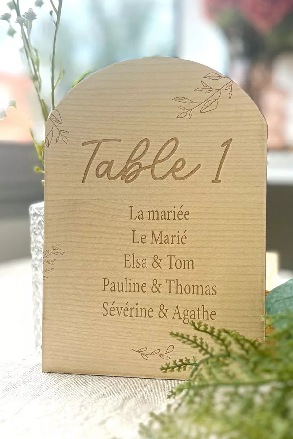 Pancarte en bois spéciale Mariage | Numéro de table
