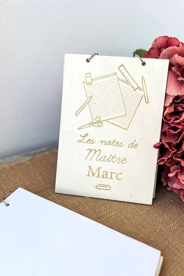 Carnet en bois personnalisé pour Maître | Livre