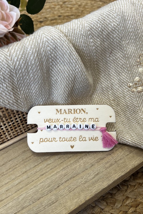 Carte en bois avec bracelet | Marraine